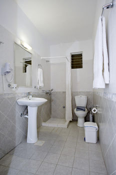 Tsakanos Apartments 0*