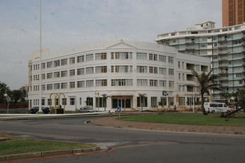 Pavilion Hotel Durban 3*