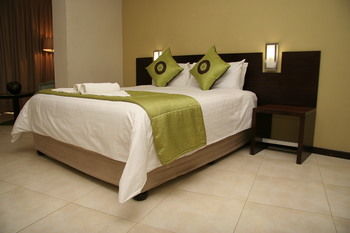 Pavilion Hotel Durban 3*