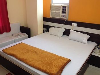 Hotel Viraat Inn 3*