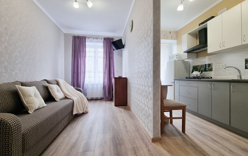 «LovelyHome39» \/ «ЛавлиХоум39 на Яблоневой 8» апартаменты 3*