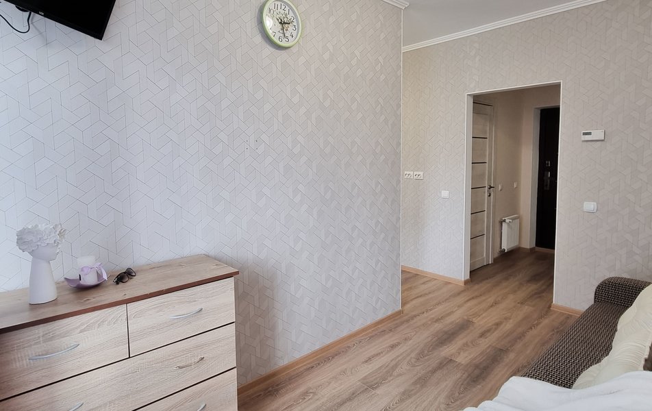 «LovelyHome39» \/ «ЛавлиХоум39 на Яблоневой 8» апартаменты 3*