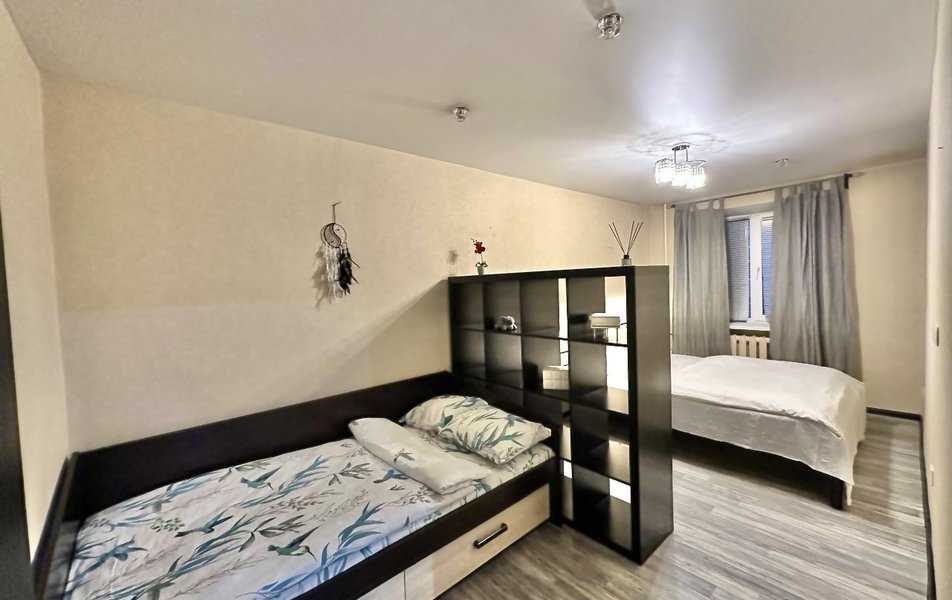 «ВипАренда на Чкалова 35» апартаменты 4*