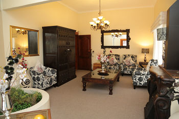 Misty Waves Boutique Hotel 4*