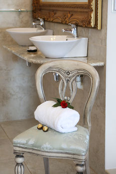 Misty Waves Boutique Hotel 4*