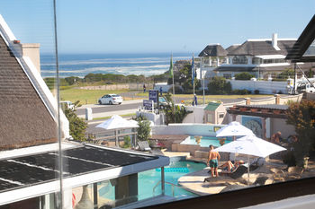 Misty Waves Boutique Hotel 4*