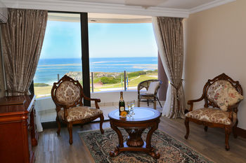 Misty Waves Boutique Hotel 4*