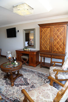 Misty Waves Boutique Hotel 4*
