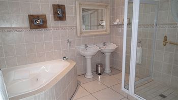 Misty Waves Boutique Hotel 4*