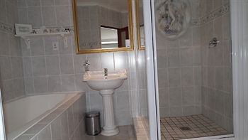Misty Waves Boutique Hotel 4*