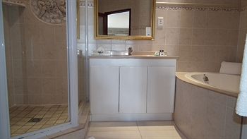 Misty Waves Boutique Hotel 4*
