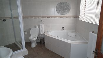 Misty Waves Boutique Hotel 4*