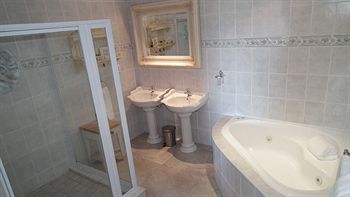 Misty Waves Boutique Hotel 4*