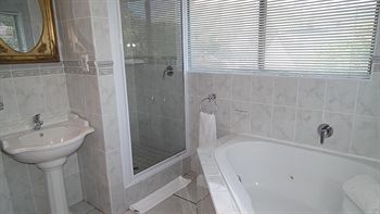 Misty Waves Boutique Hotel 4*