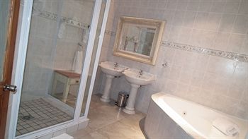 Misty Waves Boutique Hotel 4*