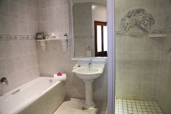 Misty Waves Boutique Hotel 4*