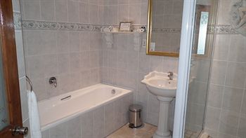 Misty Waves Boutique Hotel 4*