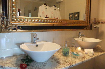 Misty Waves Boutique Hotel 4*