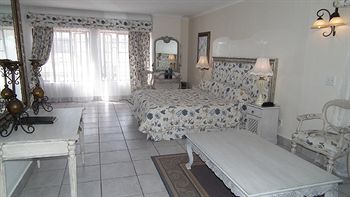 Misty Waves Boutique Hotel 4*