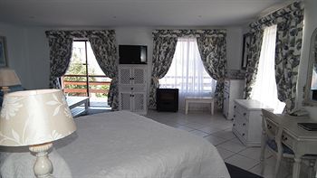 Misty Waves Boutique Hotel 4*