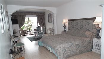 Misty Waves Boutique Hotel 4*