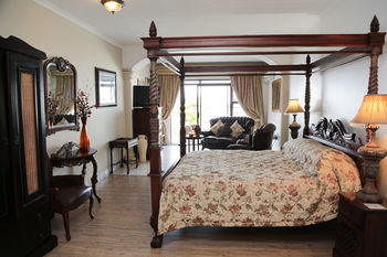 Misty Waves Boutique Hotel 4*