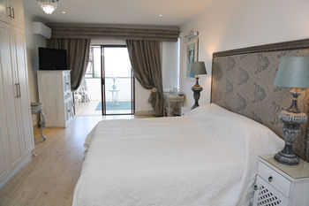 Misty Waves Boutique Hotel 4*