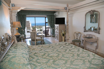 Misty Waves Boutique Hotel 4*