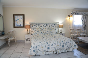 Misty Waves Boutique Hotel 4*