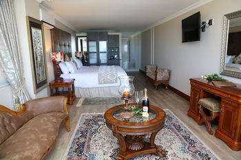 Misty Waves Boutique Hotel 4*