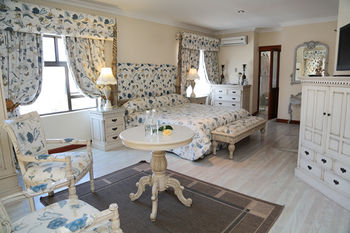 Misty Waves Boutique Hotel 4*