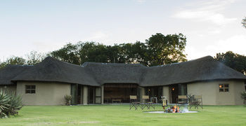 Chrislin African Lodge 0*