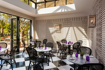 Leeu House 5*