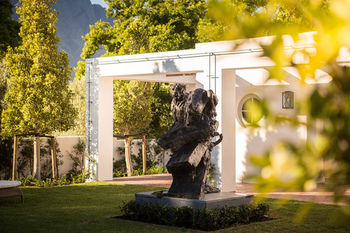 Leeu House 5*