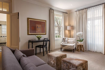 Leeu House 5*