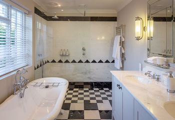 Leeu House 5*