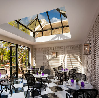 Leeu House 5*