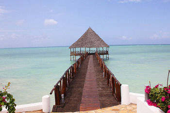 Azao Resort & Spa 4*