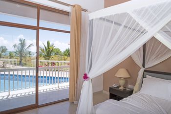 Azao Resort & Spa 4*