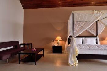 Azao Resort & Spa 4*