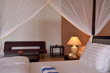 Azao Resort & Spa 4*