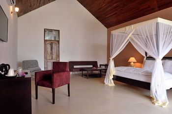 Azao Resort & Spa 4*