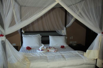 Azao Resort & Spa 4*