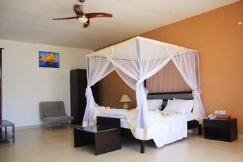 Azao Resort & Spa 4*