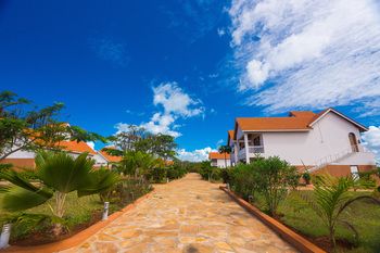 Azao Resort & Spa 4*