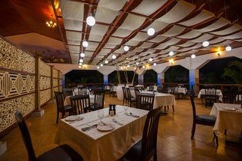 Azao Resort & Spa 4*