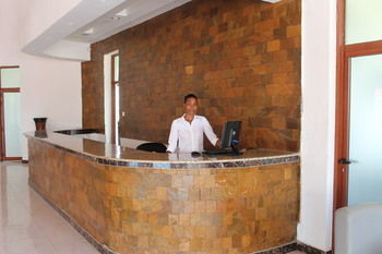 Azao Resort & Spa 4*