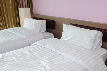 The Lake Hotel 3*