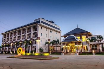 The Lake Hotel 3*