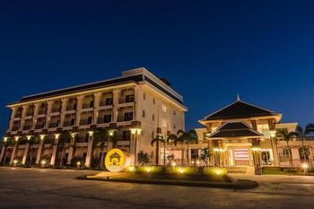 The Lake Hotel 3*